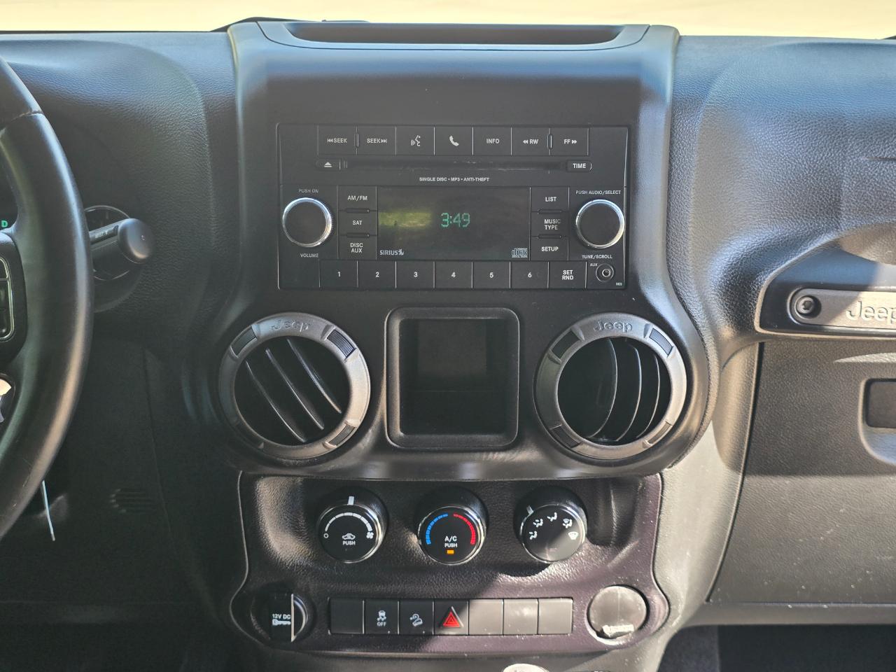 Jeep Wrangler Willys Wheeler 4x4 2017
