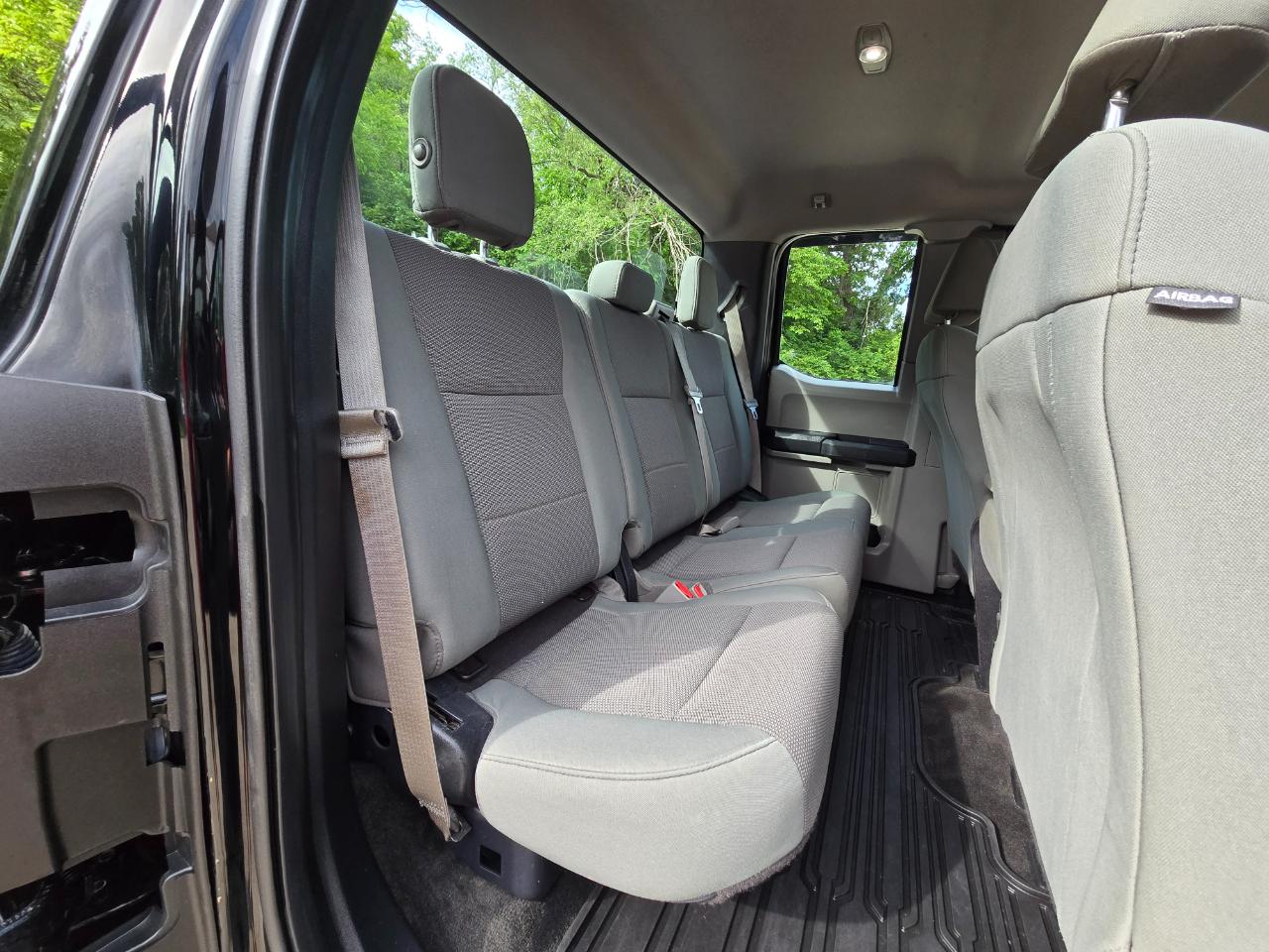 Ford F-250 SD XL SuperCab Long Bed 4WD 2017