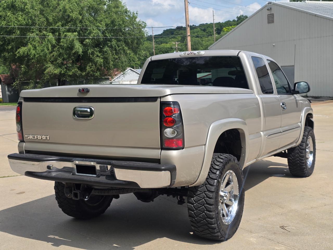 GMC Sierra 1500 SLT Ext. Cab Short Bed 4WD 2004