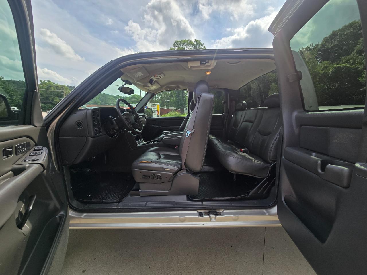 GMC Sierra 1500 SLT Ext. Cab Short Bed 4WD 2004