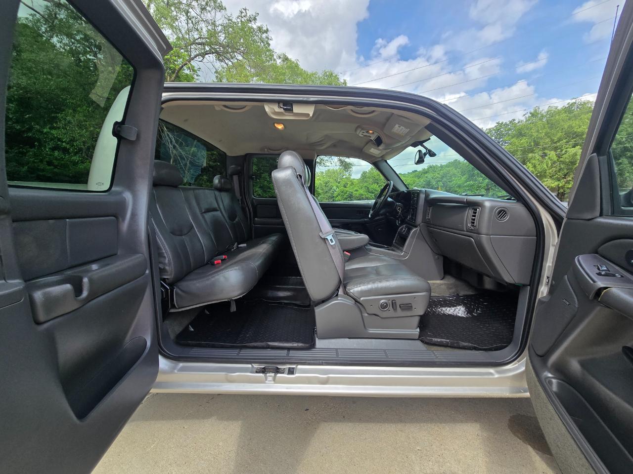 GMC Sierra 1500 SLT Ext. Cab Short Bed 4WD 2004