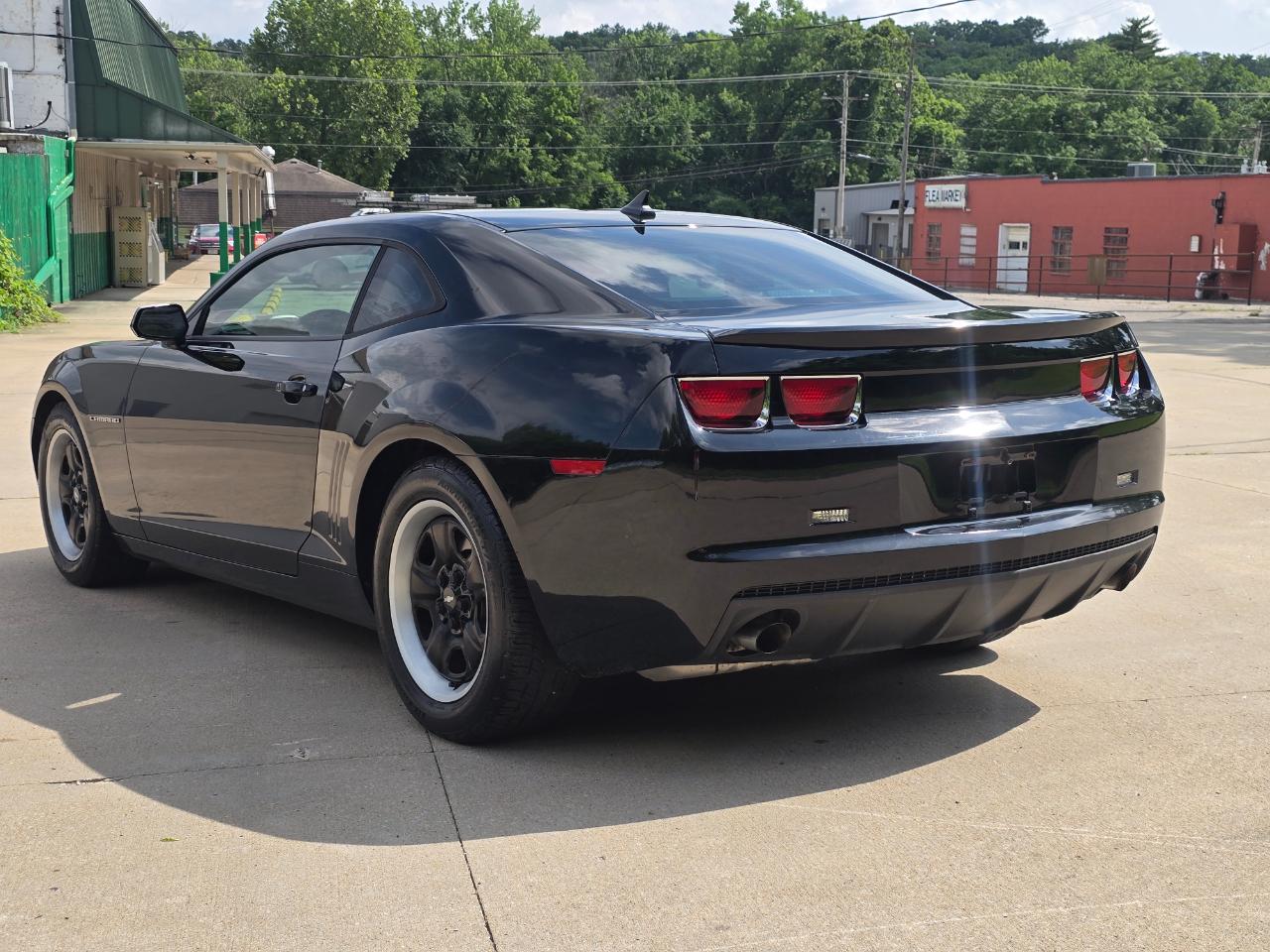 Chevrolet Camaro LS Coupe 2013