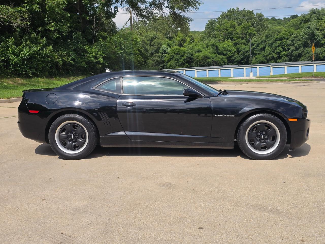 Chevrolet Camaro LS Coupe 2013