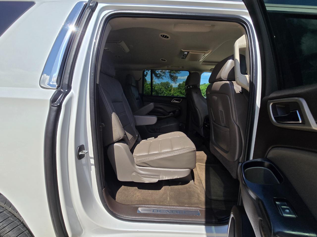 GMC Yukon XL Denali 4WD 2016