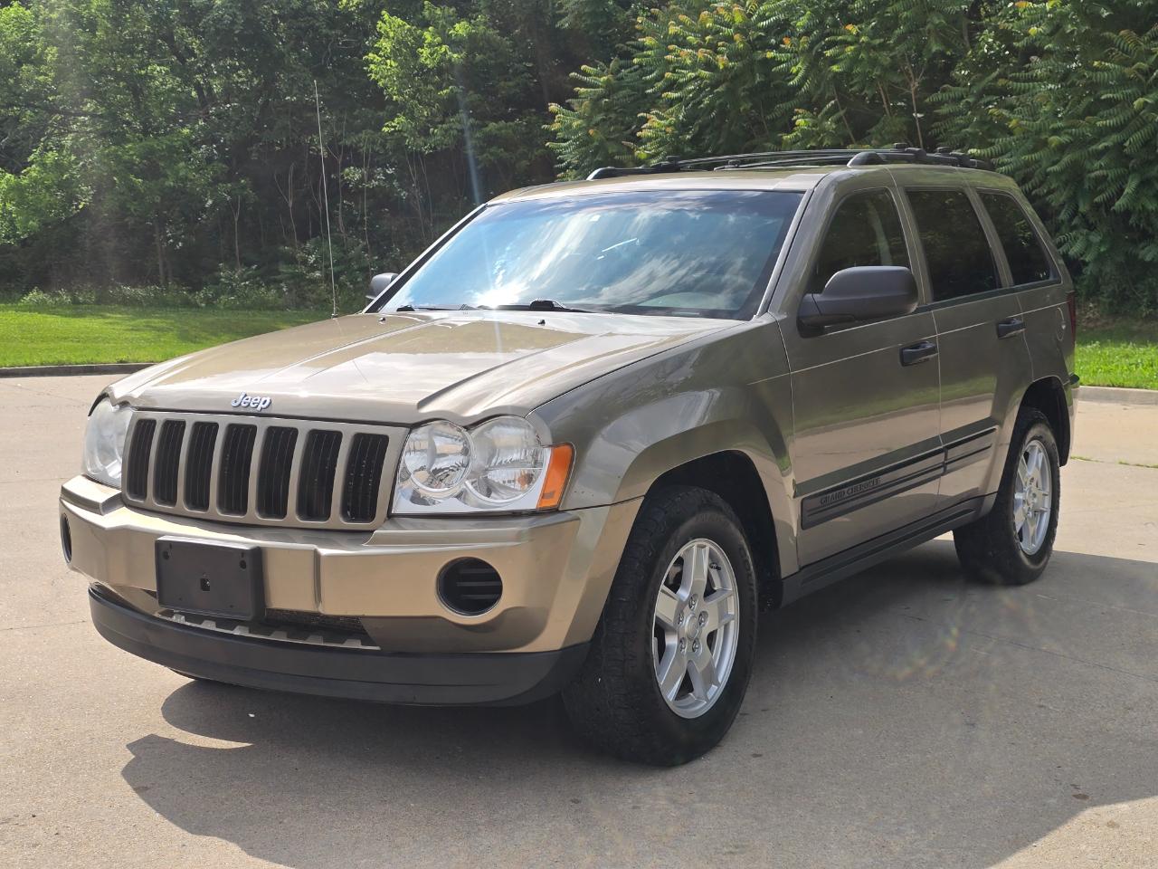 Jeep Grand Cherokee Laredo 4WD 2005