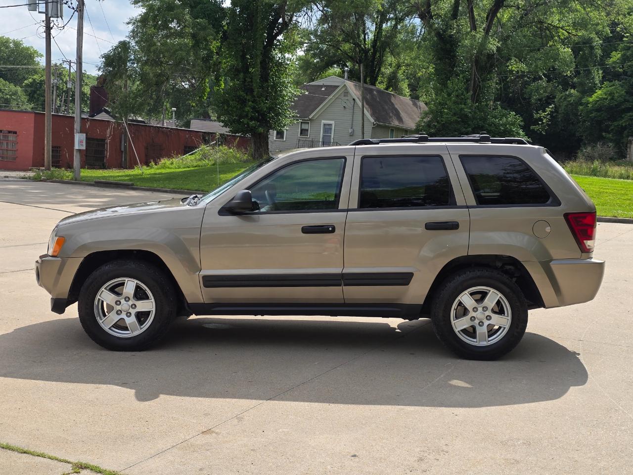 Jeep Grand Cherokee Laredo 4WD 2005