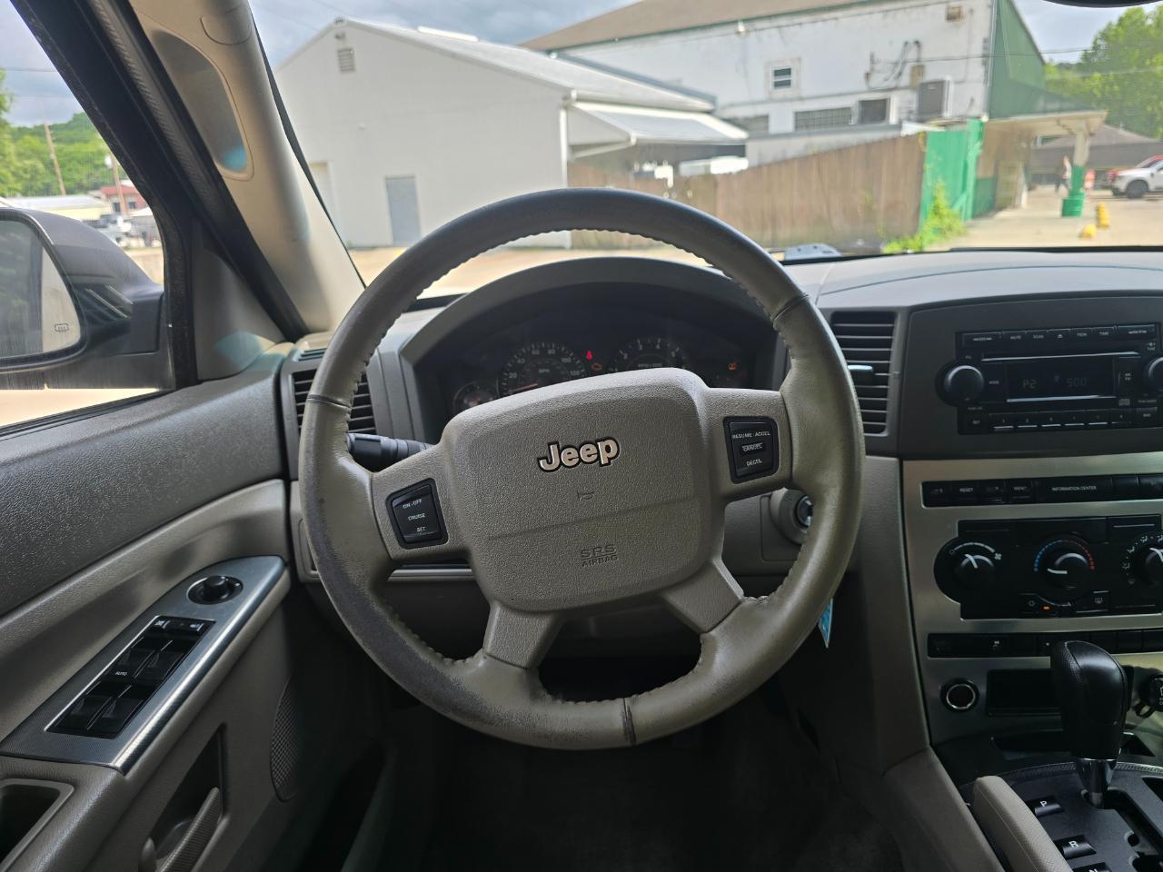 Jeep Grand Cherokee Laredo 4WD 2005