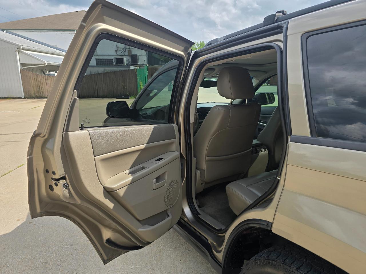 Jeep Grand Cherokee Laredo 4WD 2005