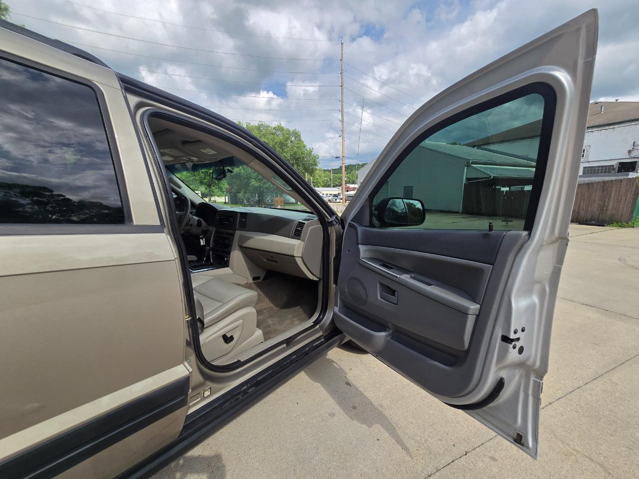 Jeep Grand Cherokee Laredo 4WD 2005