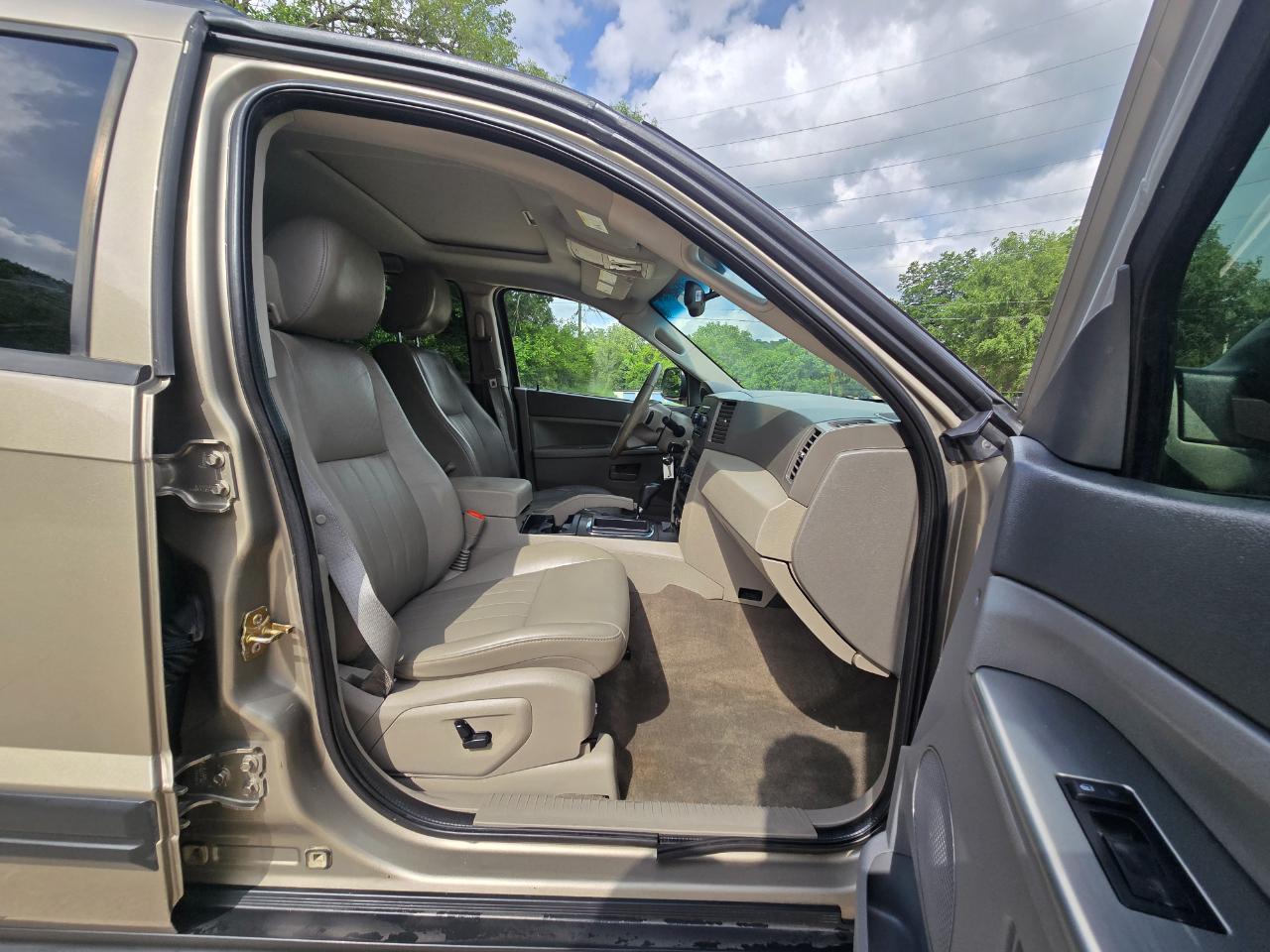 Jeep Grand Cherokee Laredo 4WD 2005
