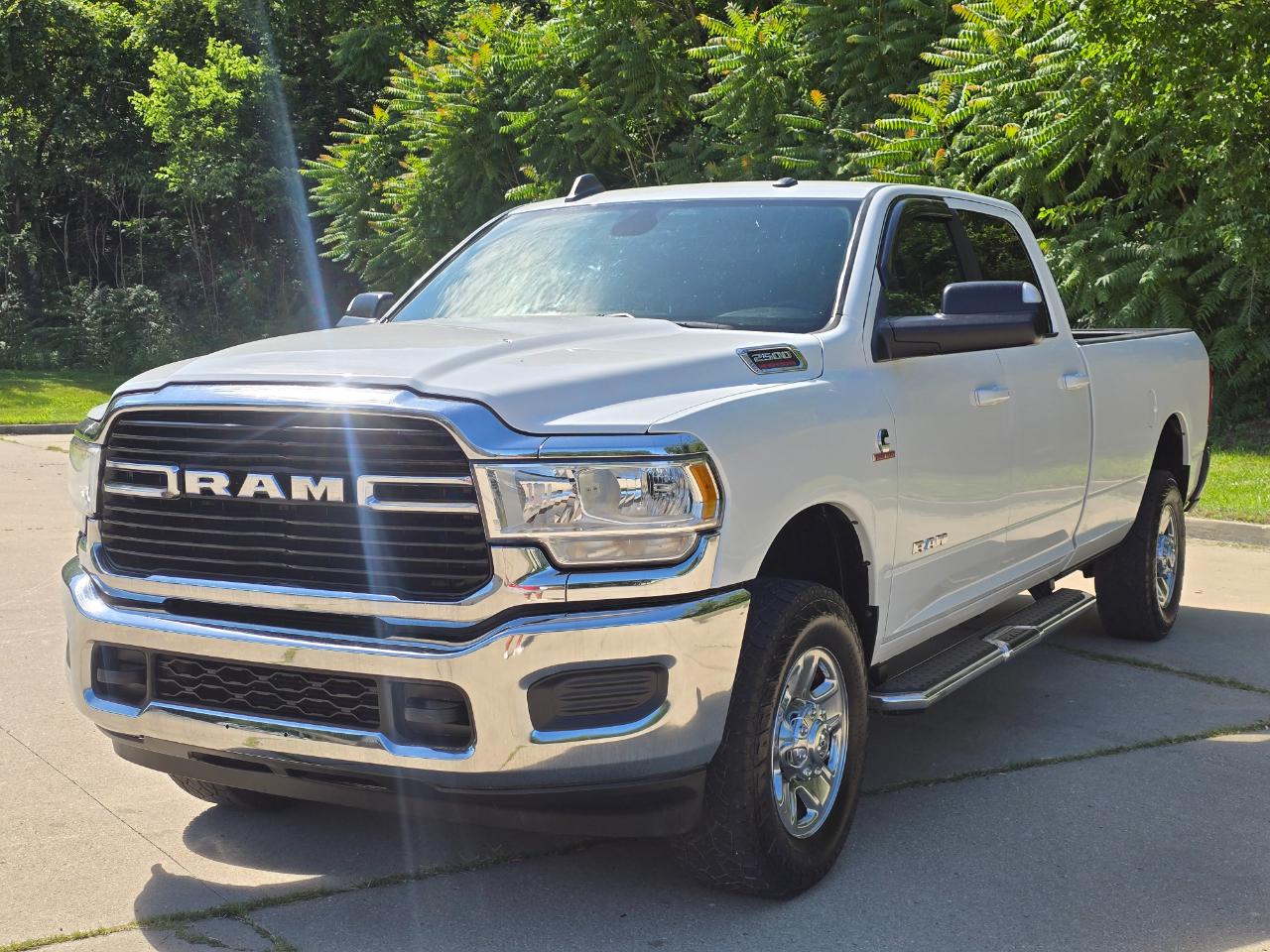 RAM 2500 Big Horn 4x4 Crew Cab 8' Box 2021
