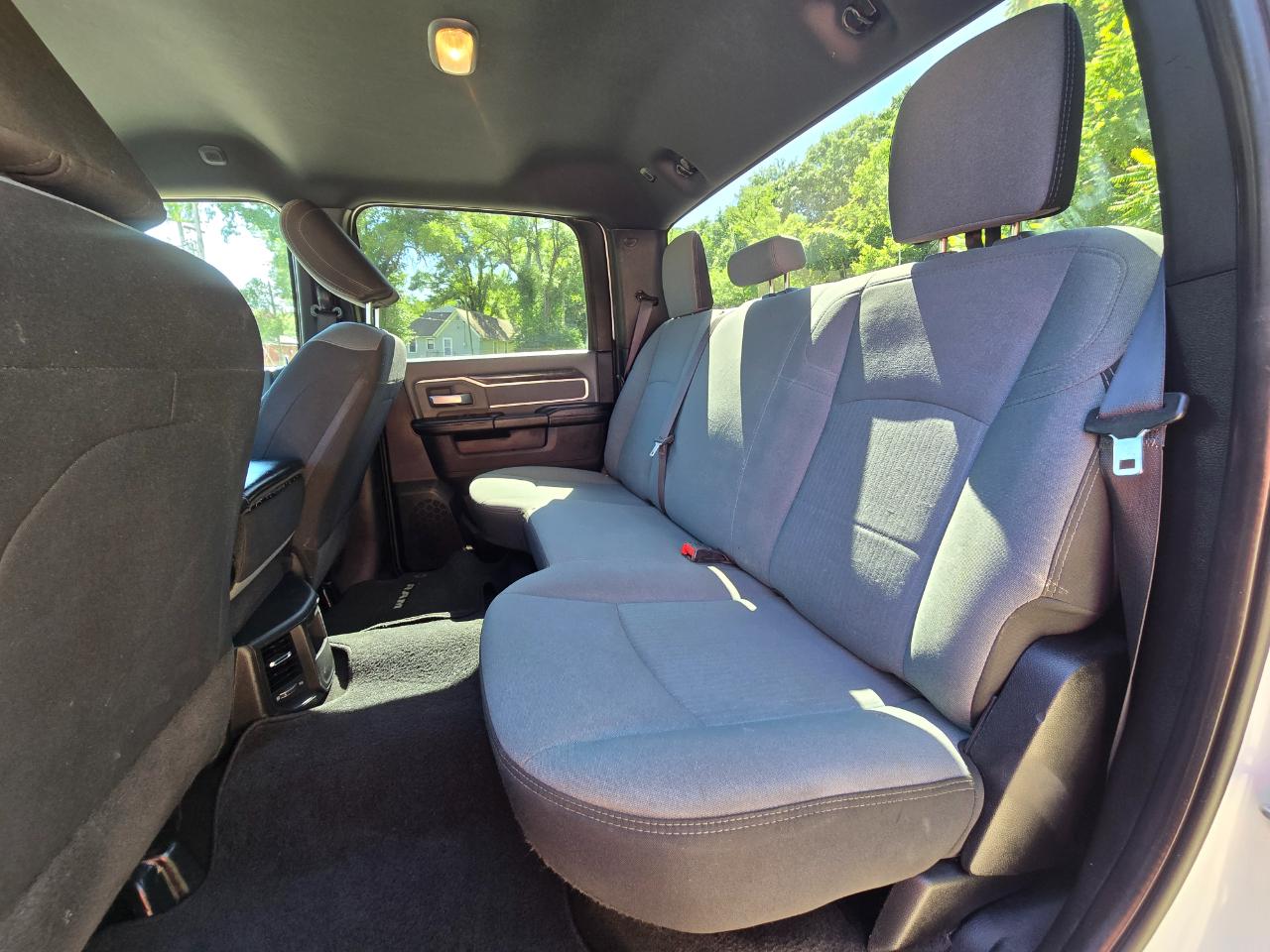 RAM 2500 Big Horn 4x4 Crew Cab 8' Box 2021