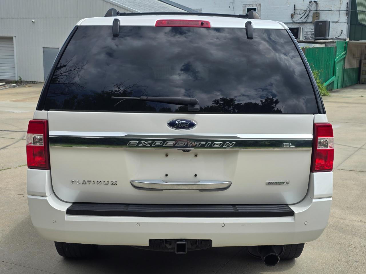 Ford Expedition EL Platinum 4WD 2017