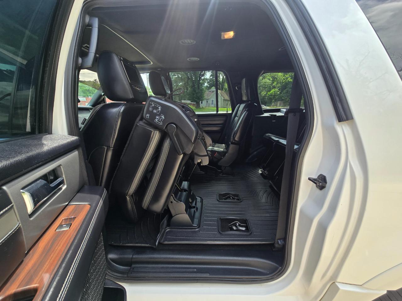Ford Expedition EL Platinum 4WD 2017