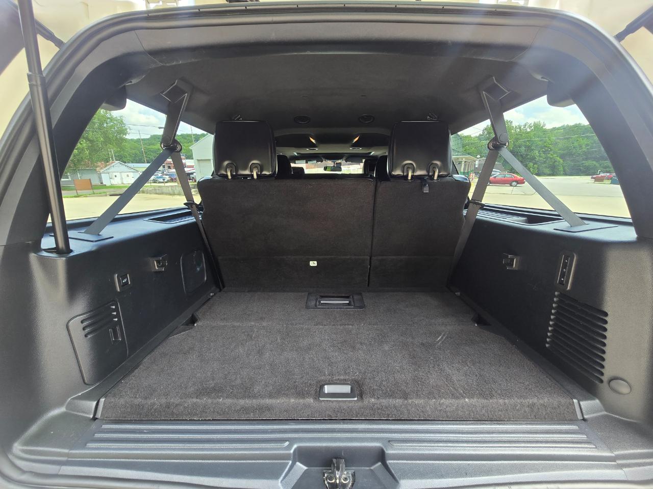 Ford Expedition EL Platinum 4WD 2017