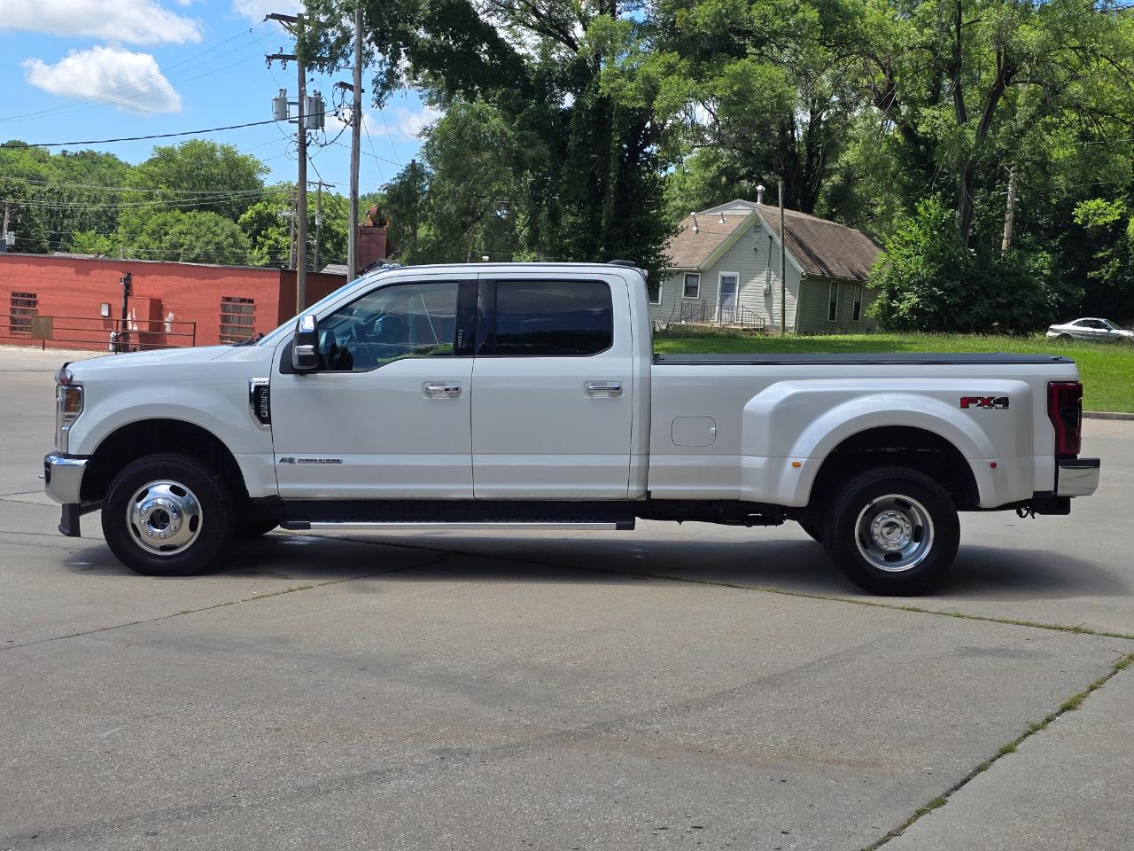 Ford F-350 SD Lariat Crew Cab Long Bed DRW 4WD 2020