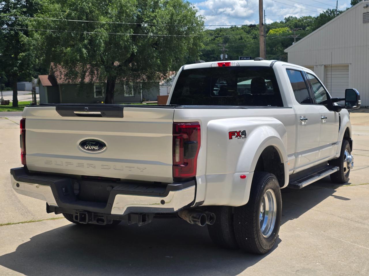 Ford F-350 SD Lariat Crew Cab Long Bed DRW 4WD 2020