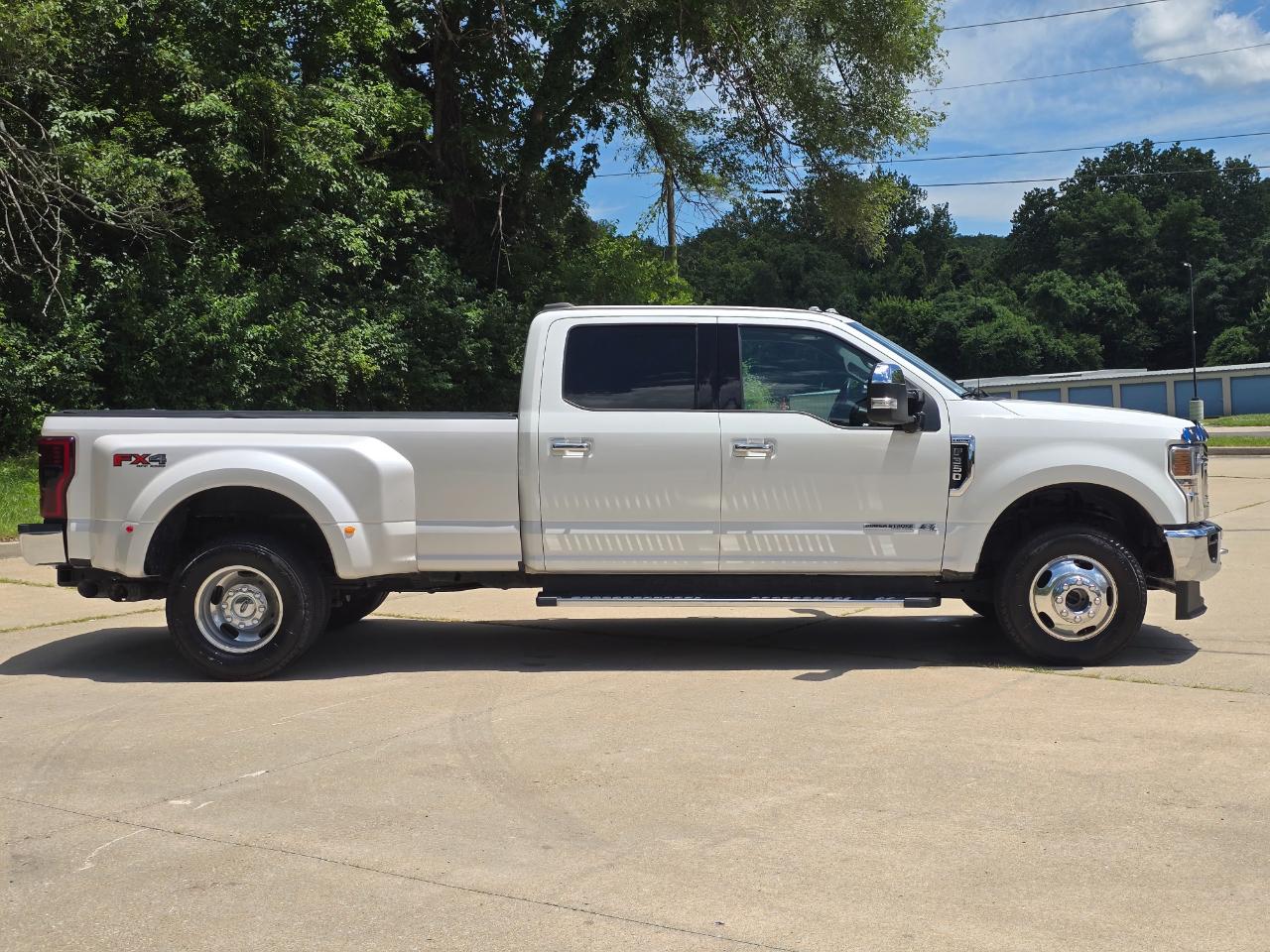 Ford F-350 SD Lariat Crew Cab Long Bed DRW 4WD 2020