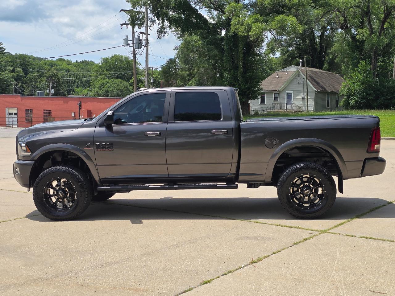 RAM 2500 Laramie Crew Cab SWB 4WD 2017