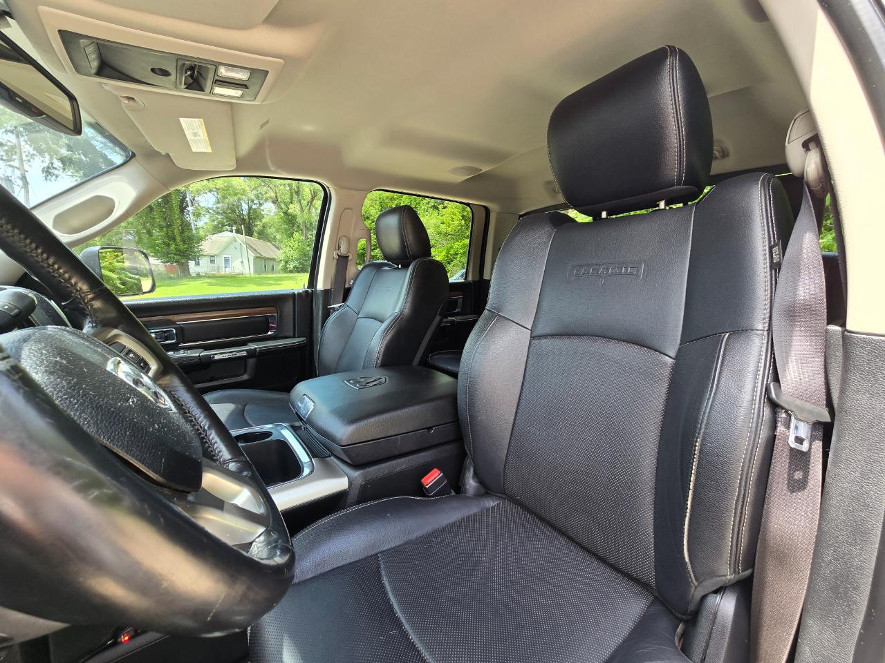 RAM 2500 Laramie Crew Cab SWB 4WD 2017