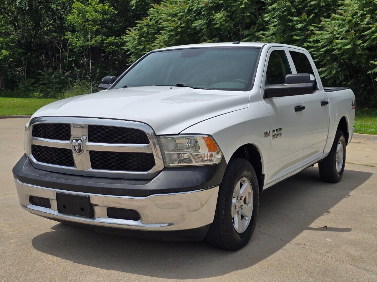 RAM 1500 Tradesman Crew Cab SWB 4WD 2014
