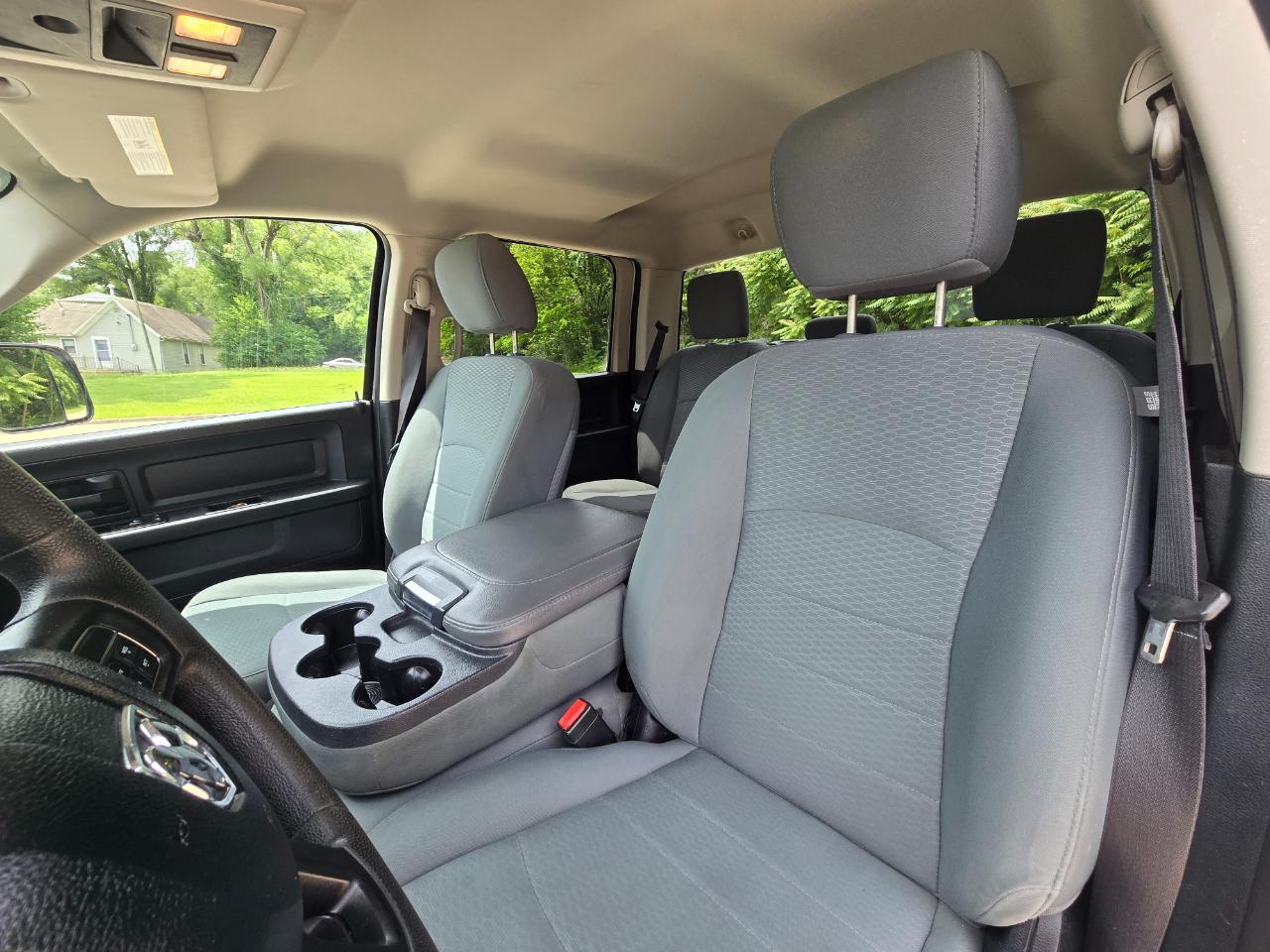 RAM 1500 Tradesman Crew Cab SWB 4WD 2014