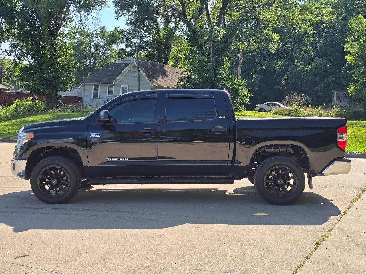 Toyota Tundra SR5 5.7L V8 FFV CrewMax 4WD 2014