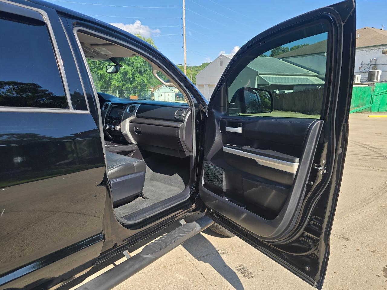 Toyota Tundra SR5 5.7L V8 FFV CrewMax 4WD 2014