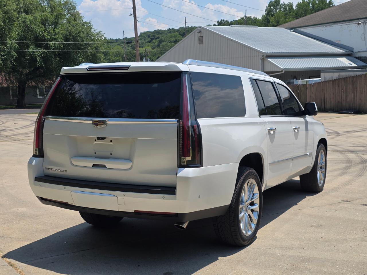 Cadillac Escalade ESV Premium 4WD 2019