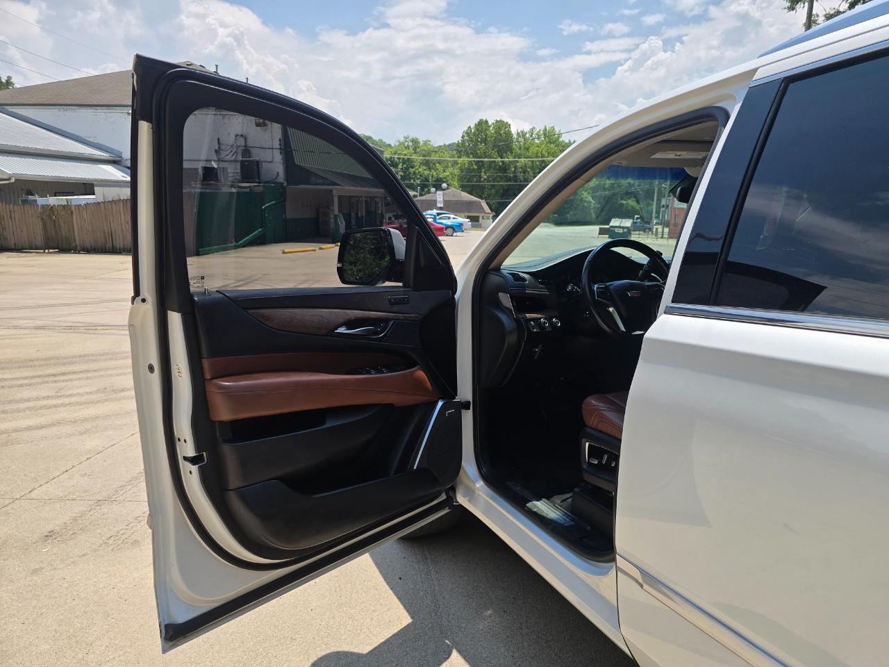 Cadillac Escalade ESV Premium 4WD 2019