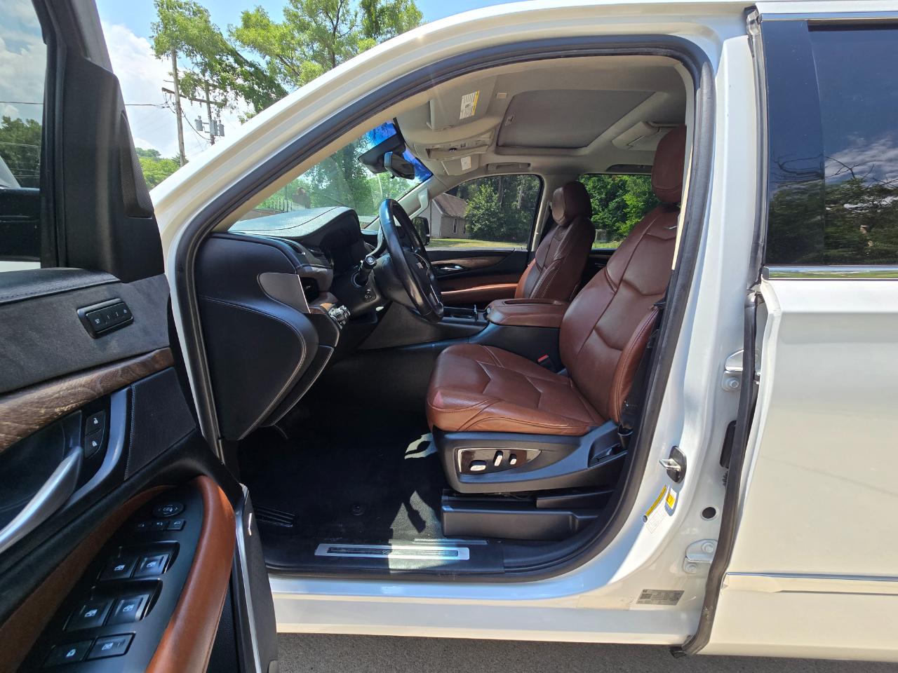 Cadillac Escalade ESV Premium 4WD 2019