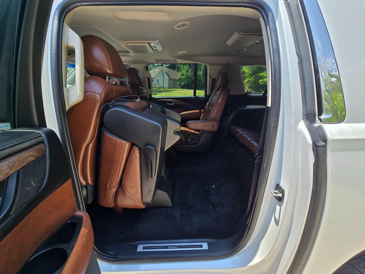 Cadillac Escalade ESV Premium 4WD 2019