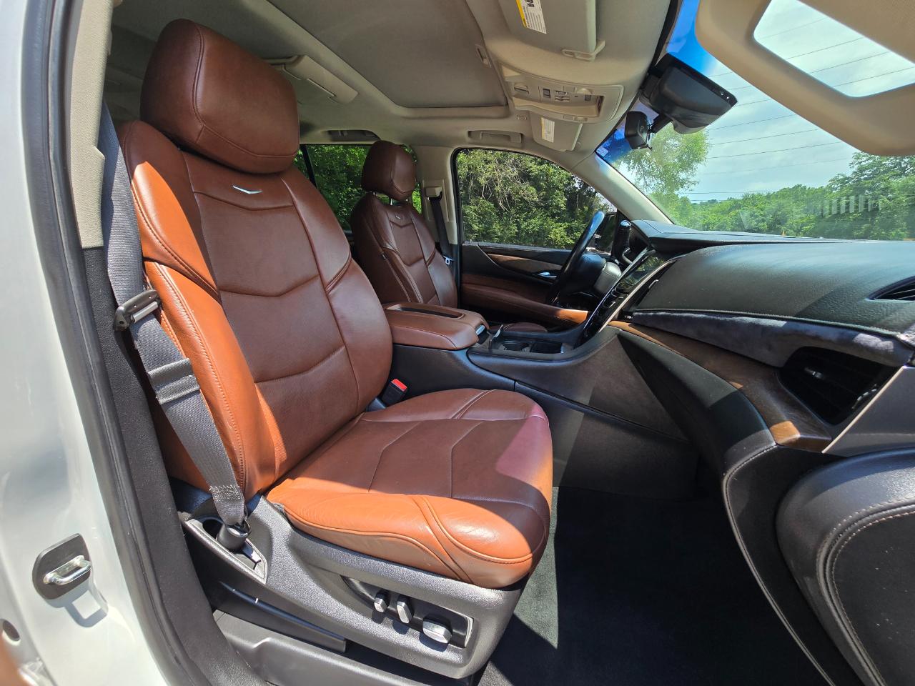 Cadillac Escalade ESV Premium 4WD 2019