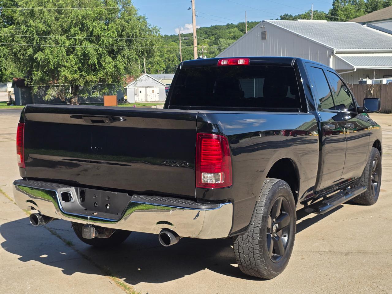 RAM 1500 Tradesman Quad Cab 4WD 2014