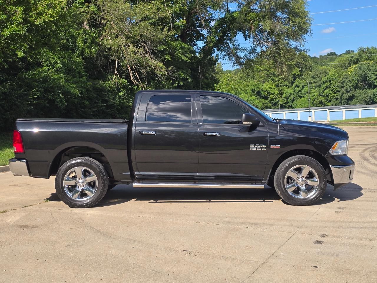 RAM 1500 Big Horn Crew Cab 4WD 2018