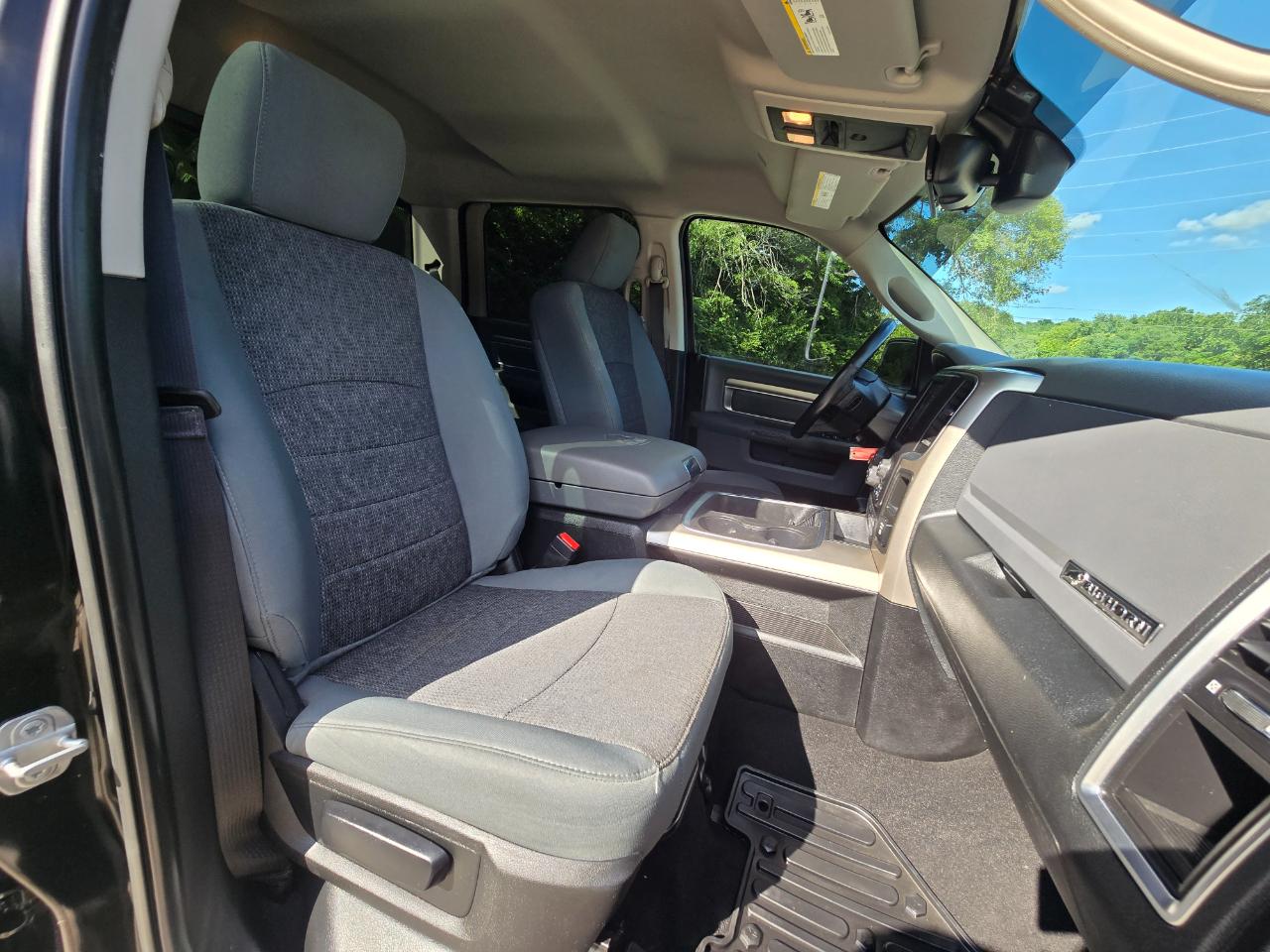 RAM 1500 Big Horn Crew Cab 4WD 2018