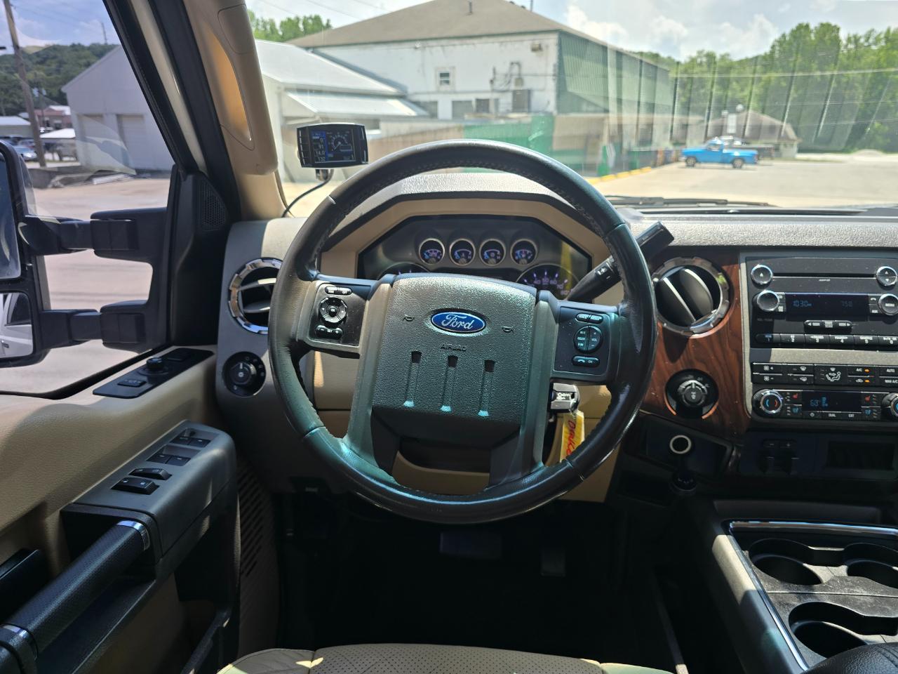 Ford F-250 SD Lariat Crew Cab 4WD 2012