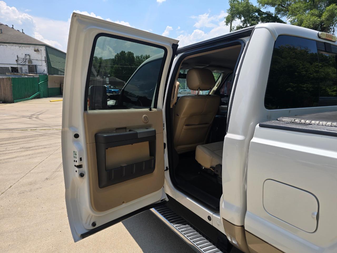 Ford F-250 SD Lariat Crew Cab 4WD 2012