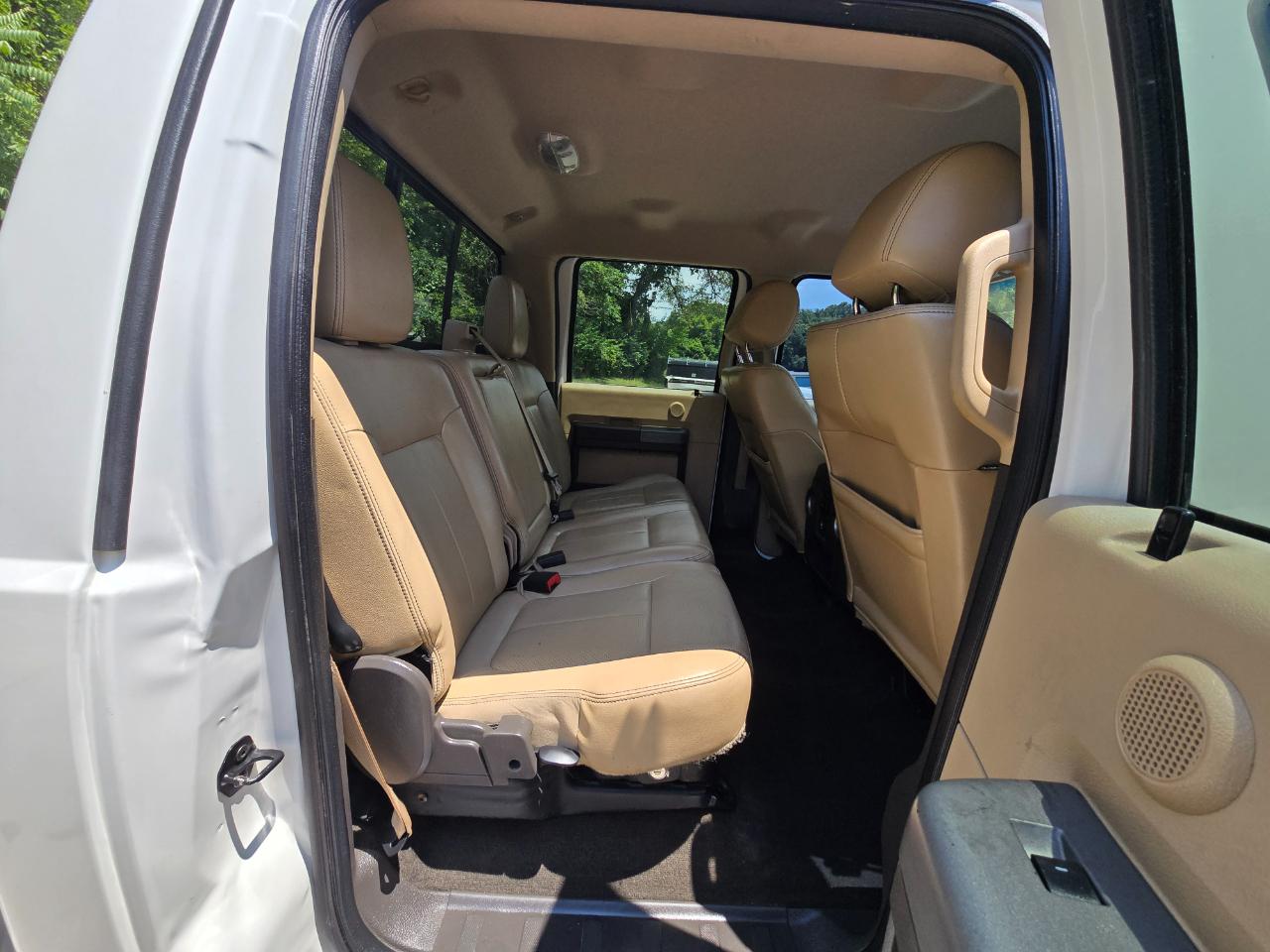 Ford F-250 SD Lariat Crew Cab 4WD 2012