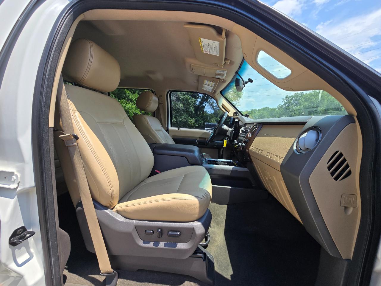 Ford F-250 SD Lariat Crew Cab 4WD 2012