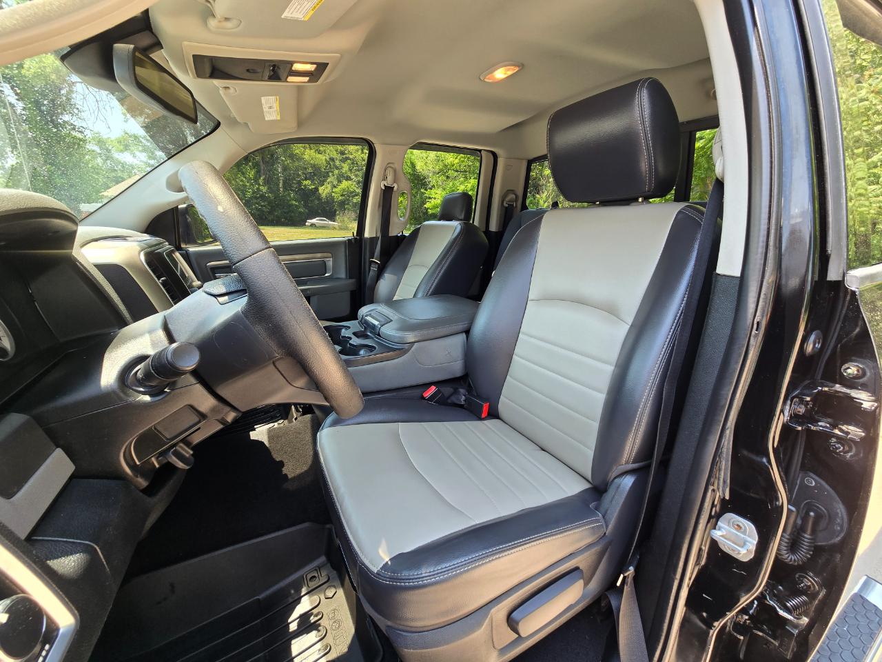 RAM 1500 SLT Quad Cab 2WD 2013