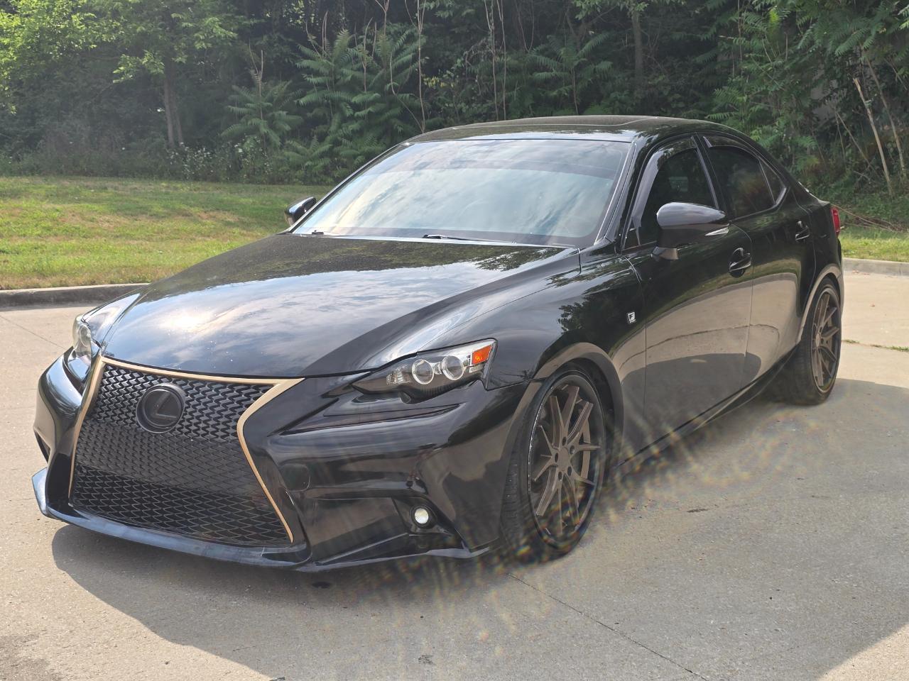 Lexus IS 200t 2016