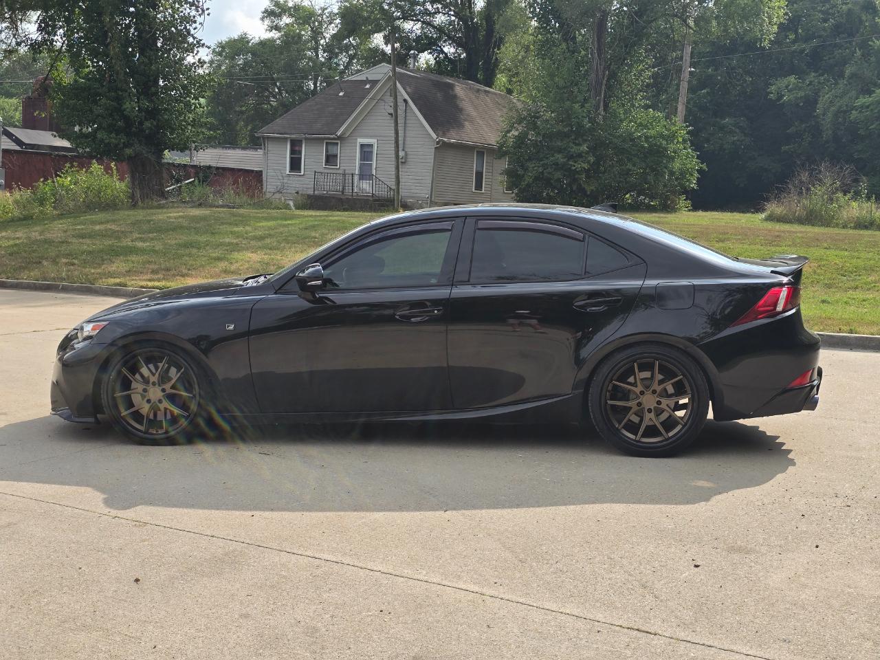 Lexus IS 200t 2016