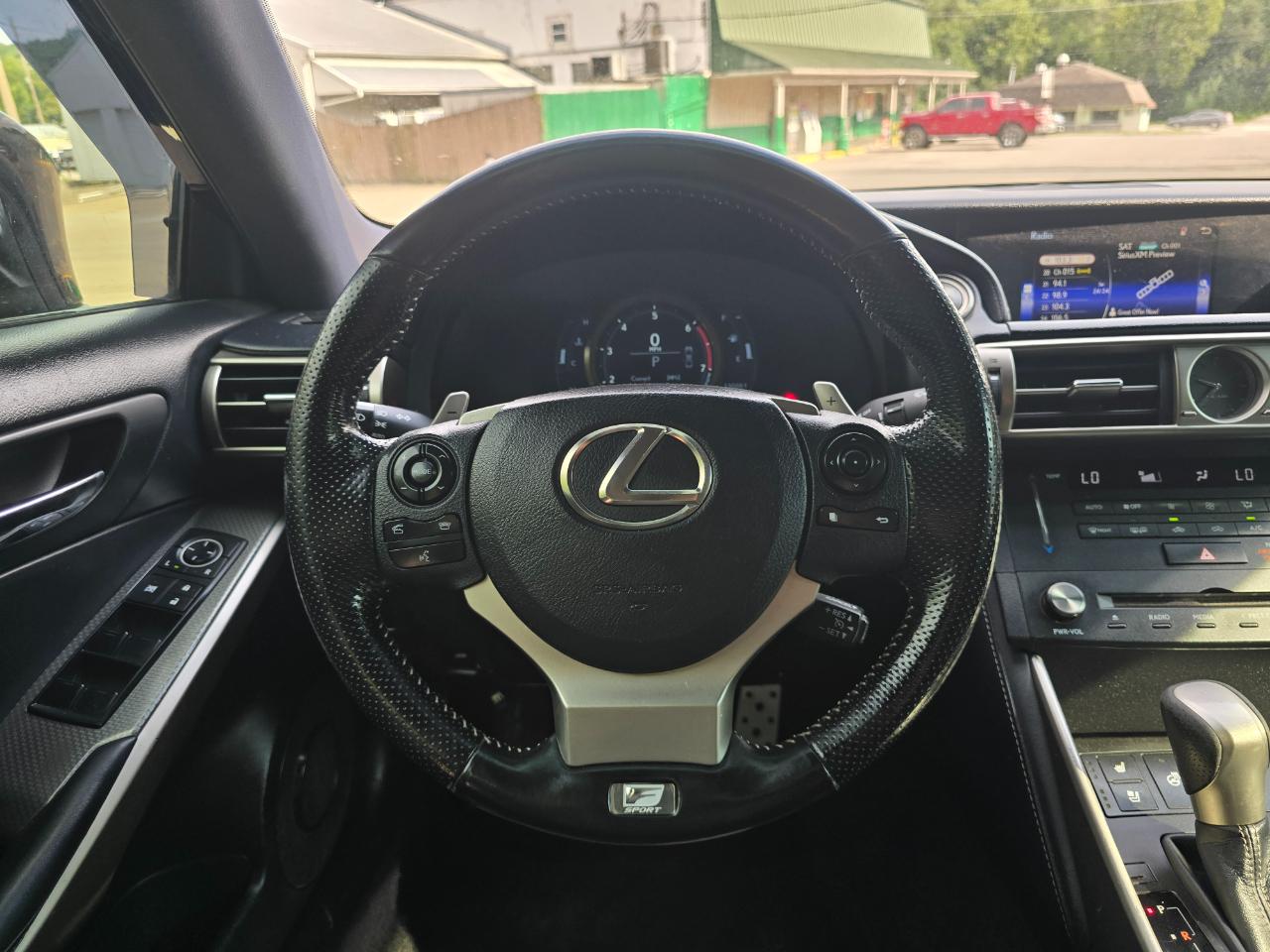 Lexus IS 200t 2016