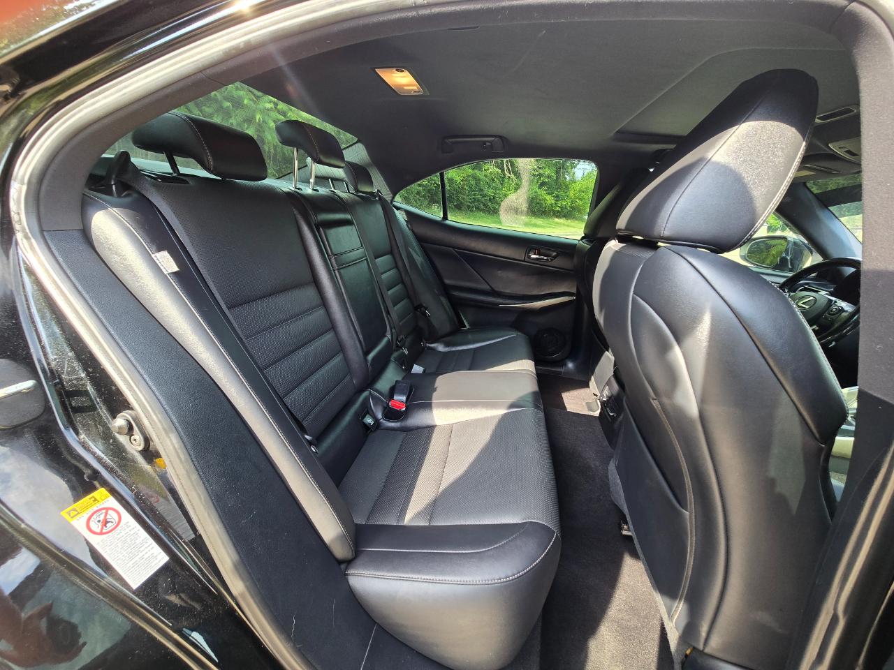 Lexus IS 200t 2016