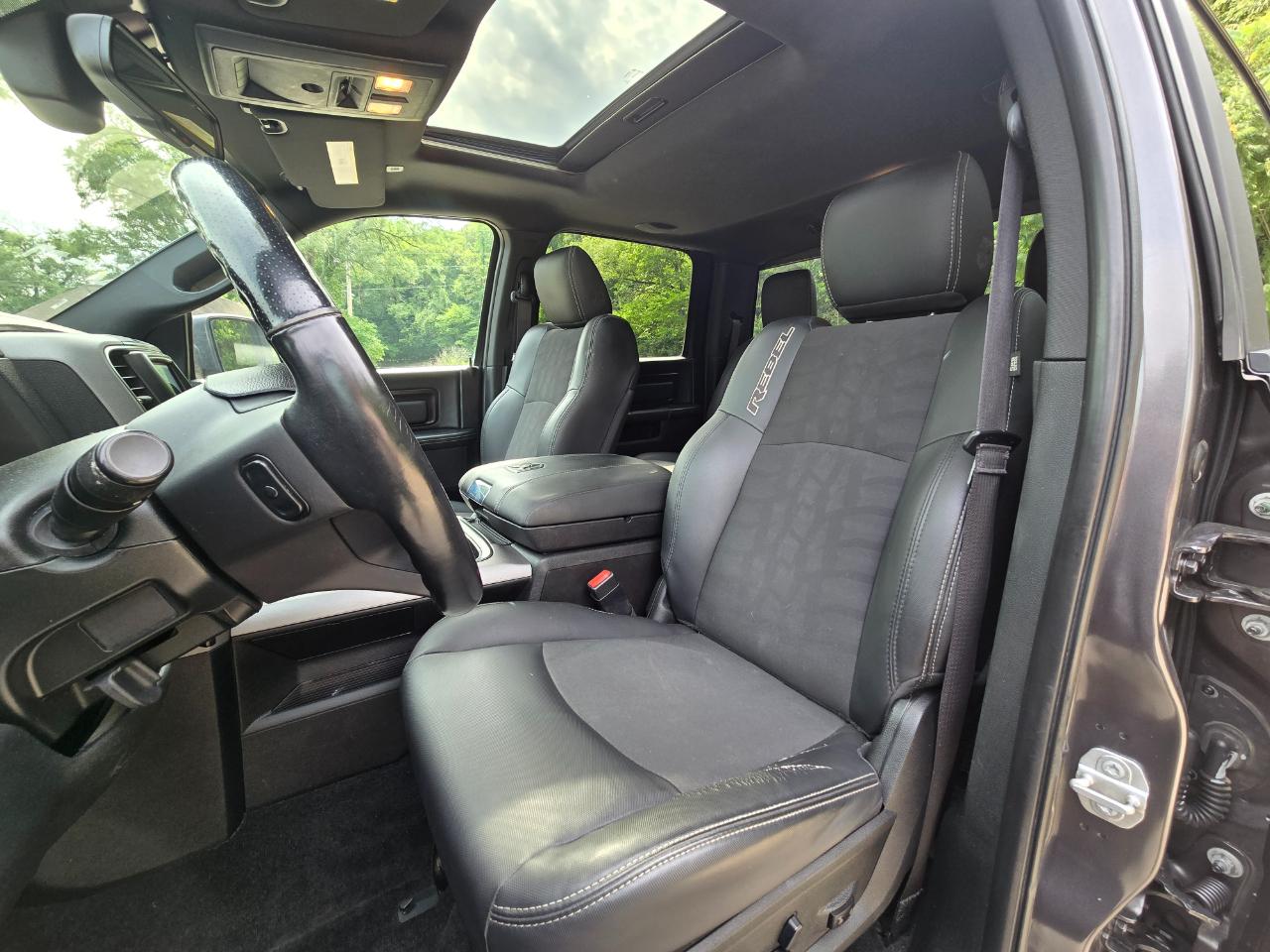 RAM 1500 Rebel Crew Cab SWB 4WD 2018