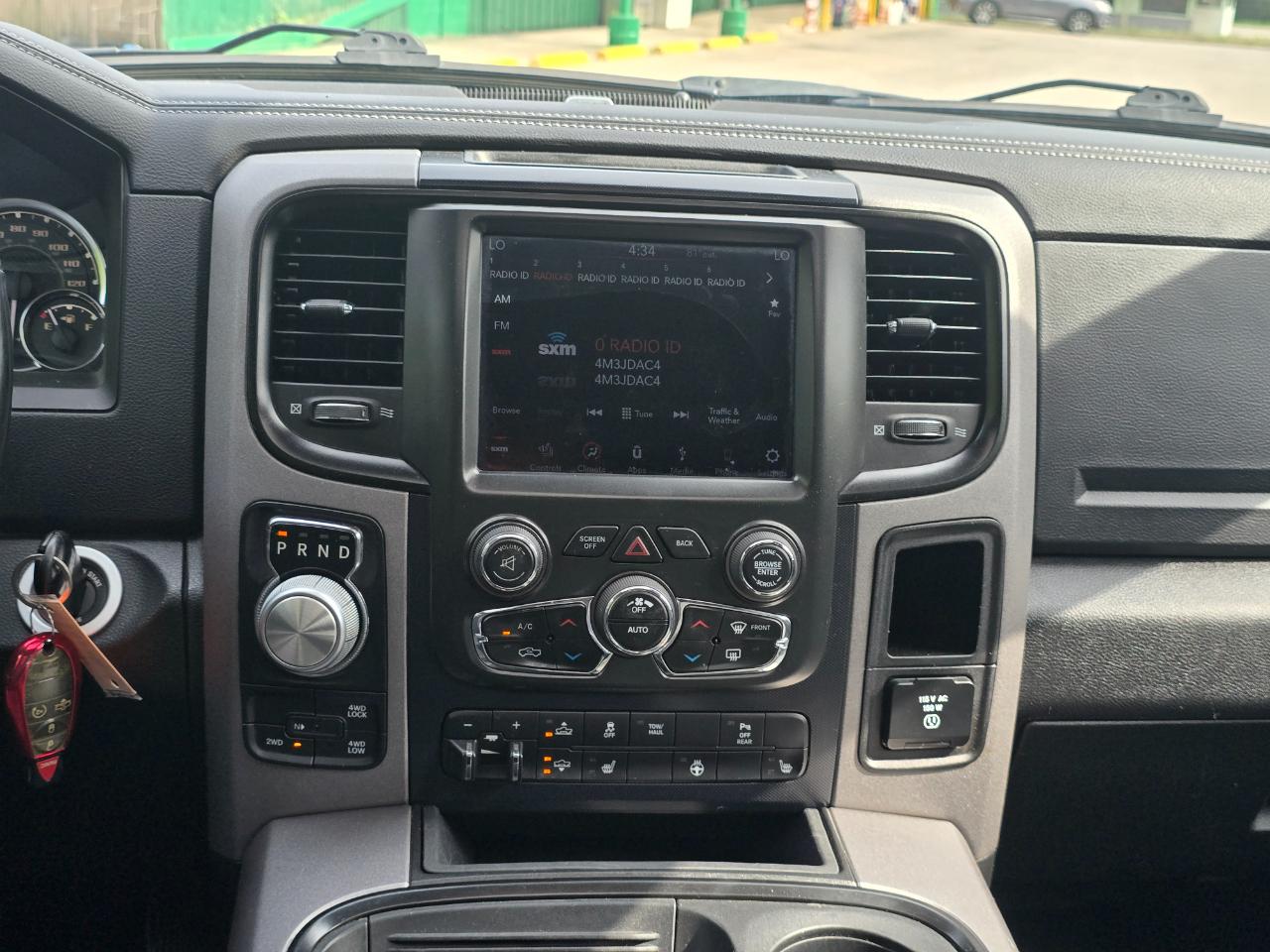 RAM 1500 Rebel Crew Cab SWB 4WD 2018