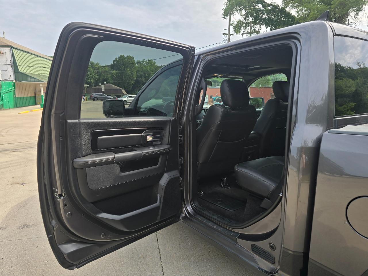 RAM 1500 Rebel Crew Cab SWB 4WD 2018