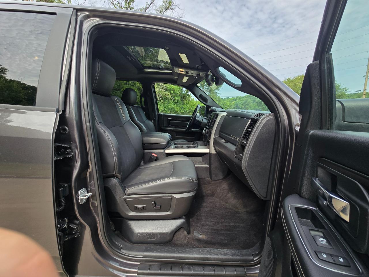 RAM 1500 Rebel Crew Cab SWB 4WD 2018