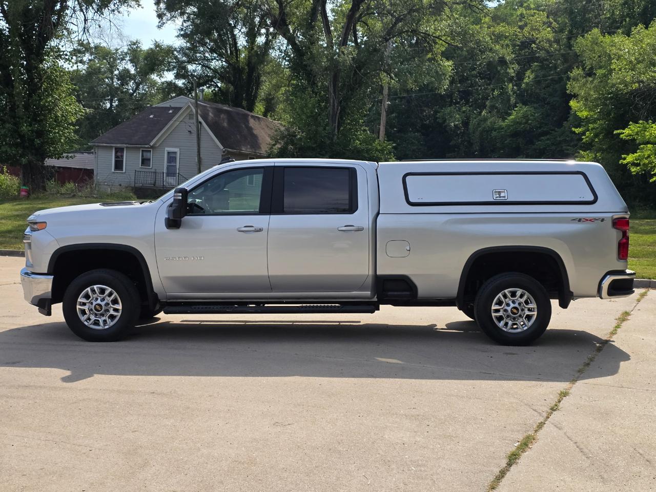 Chevrolet Silverado 2500HD LT Crew Cab Short Box 4WD 2023